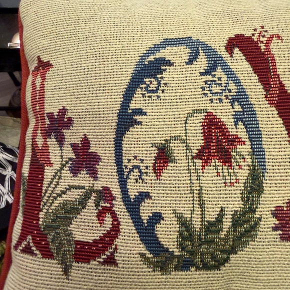 Vintage Tapestry Love Pillow - Picture 3 of 10